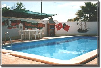 The pool of Casa dos Sonhos